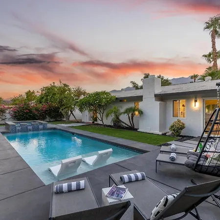 Villa La Casa Naranja By Acme House Company
